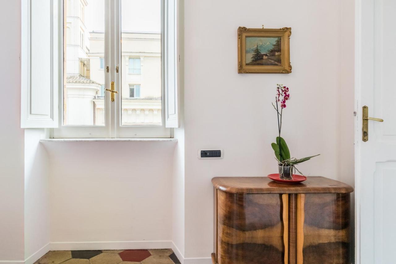 Relax Apartment Zanardelli, Piazza Navona Rom Eksteriør billede